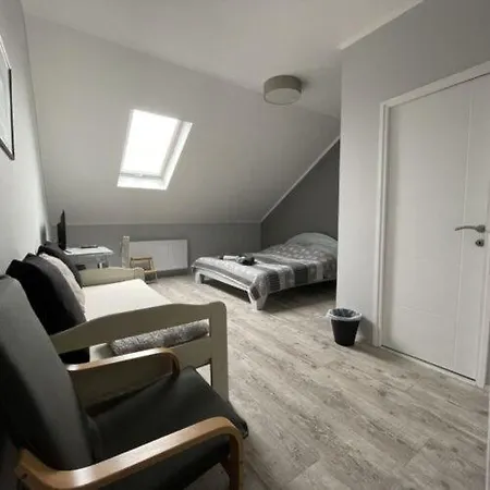 Ulics Vendeghaz Ii شقة