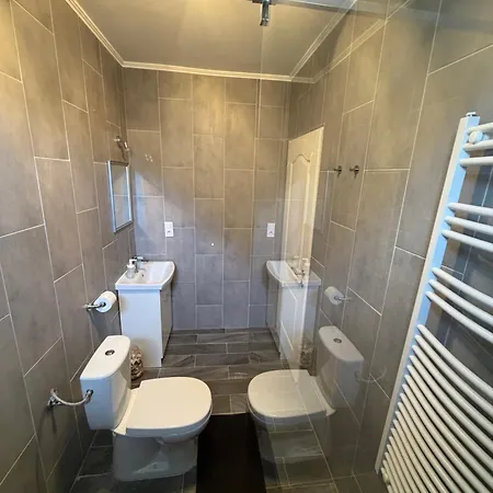 Ulics Vendeghaz Ii Apartment *