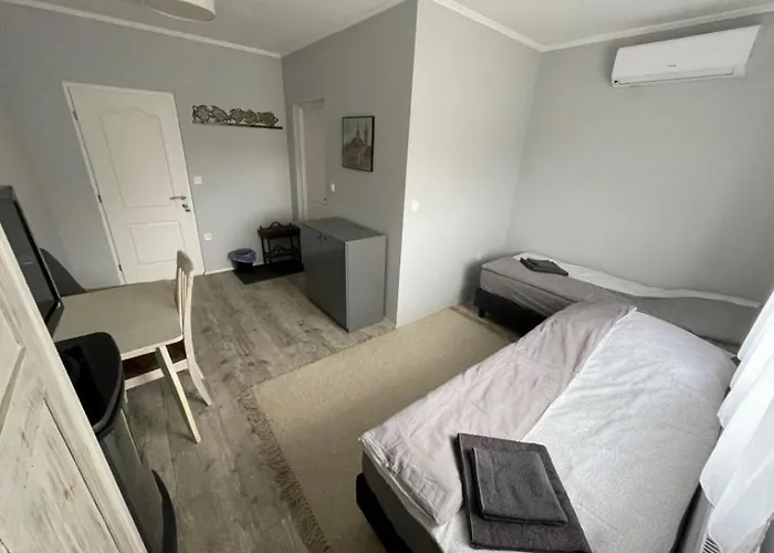 Ulics Vendeghaz Ii Διαμέρισμα *